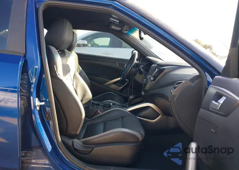 2016 Hyundai Veloster Turbo z USA, uszkodzony, nr VIN KMHTC6AE1GU294945